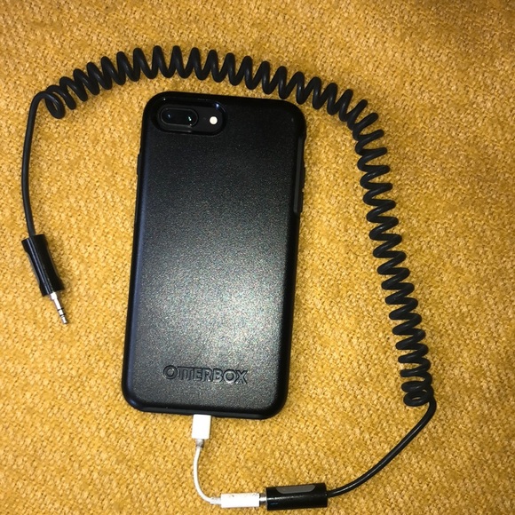 Griffin Aux audio cord / purchase from Amazon/ no box gently used - Picture 4 of 4